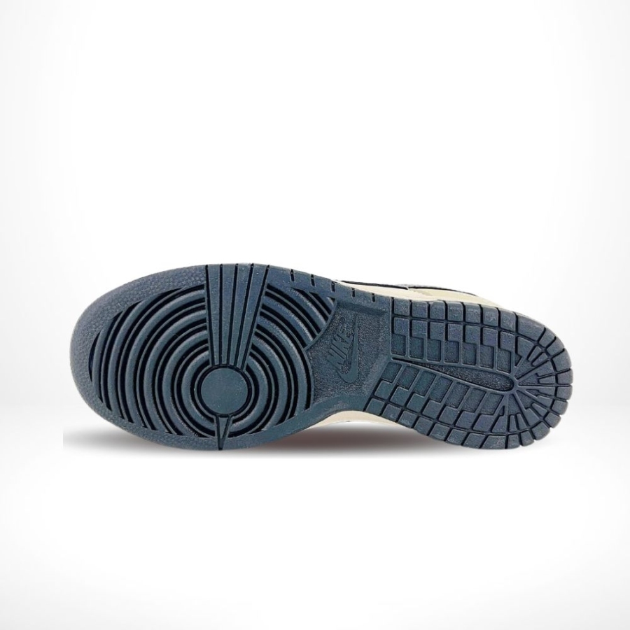 Bottom view of the Nike SB Dunk Low