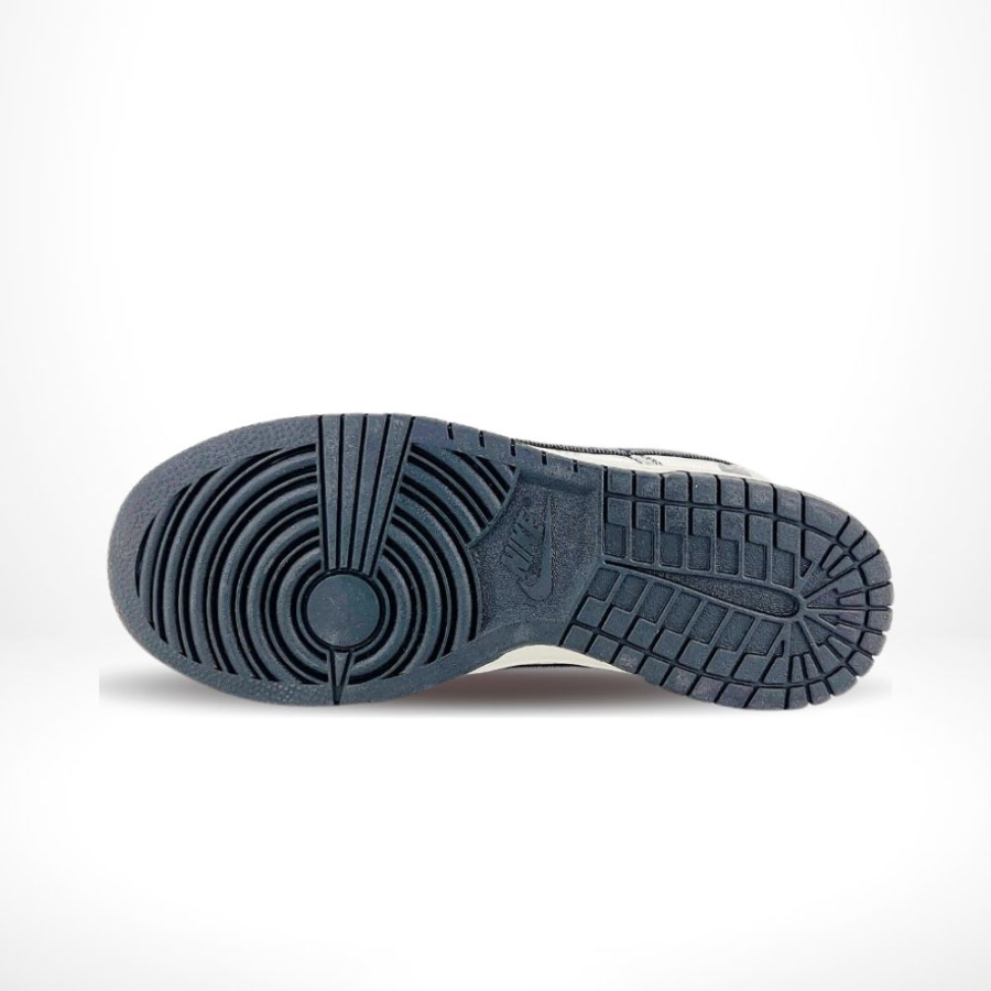 Bottom view of the Nike SB Dunk Low