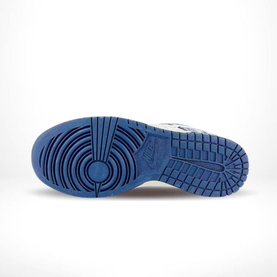Bottom view of the Nike SB Dunk Low