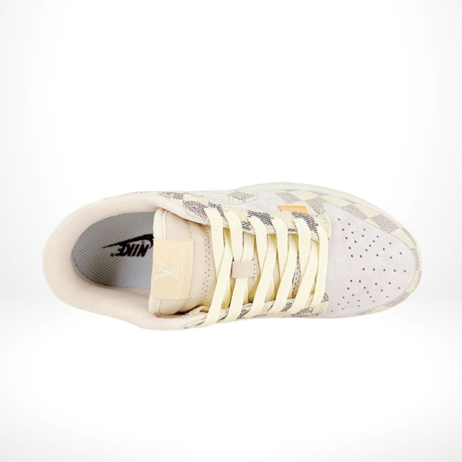 Top-down view of the Nike SB Dunk Low
