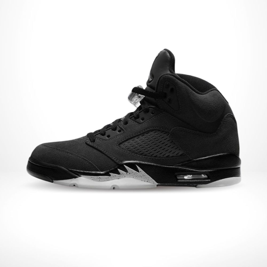 Medial side view of the Air Jordan 5