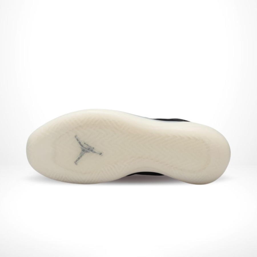 Bottom view of the Air Jordan 39