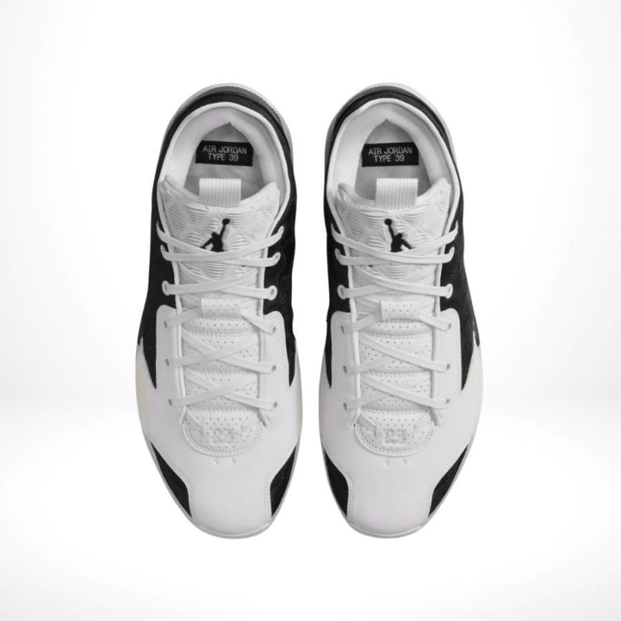 Top-down view of the Air Jordan 39