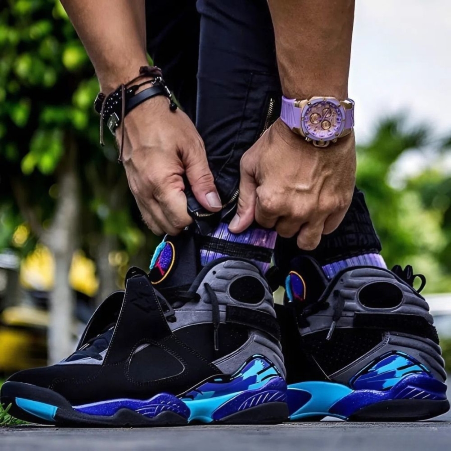 On-foot of the Air Jordan 8