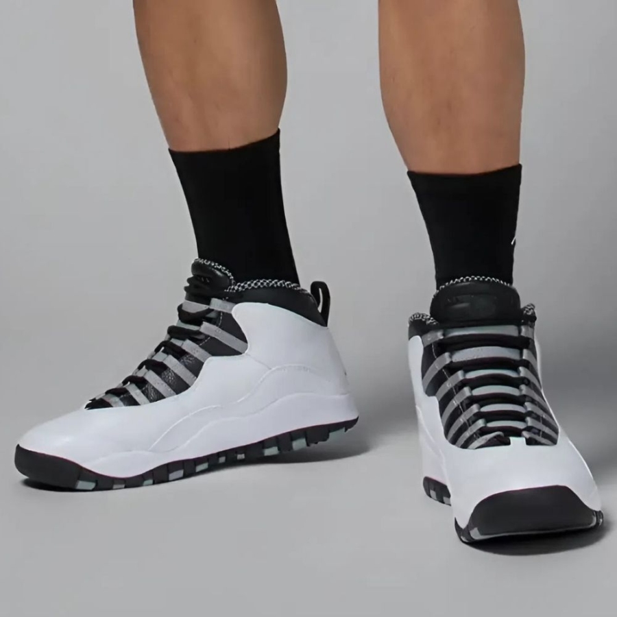 On-foot of the Air Jordan 10