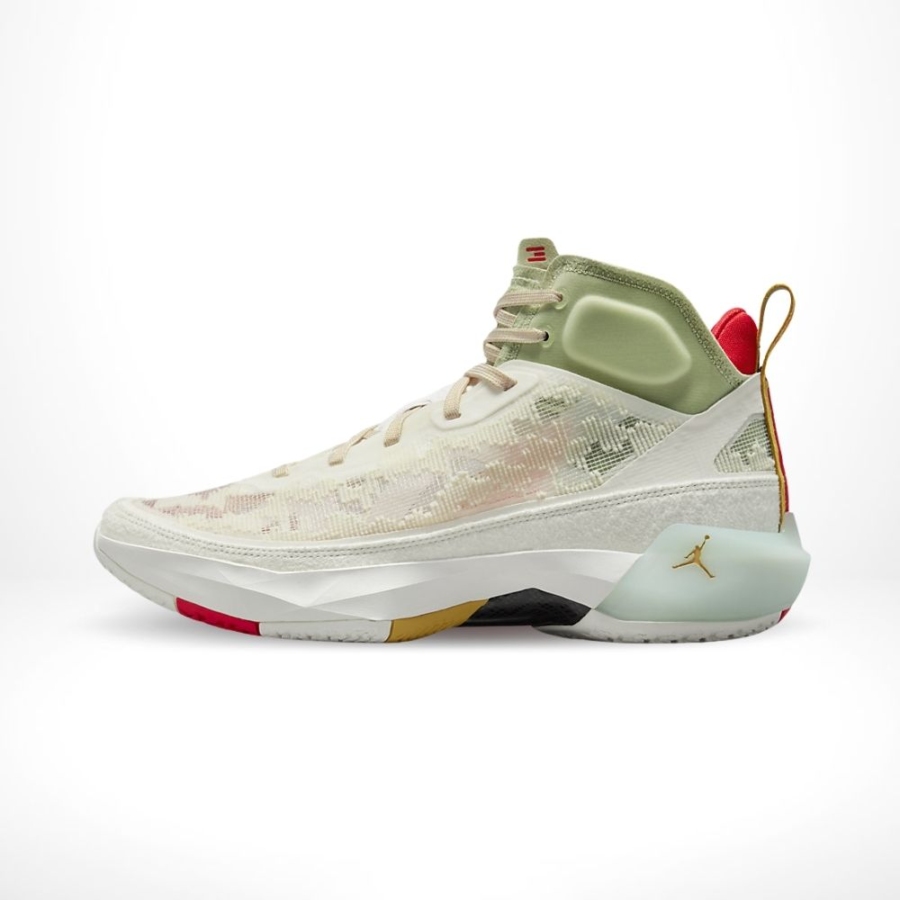 Medial side view of the Air Jordan 37