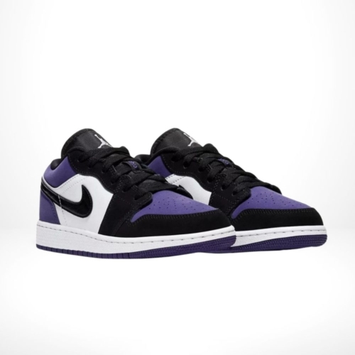 Angle view of Air Jordan 1