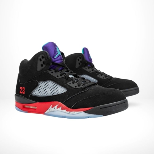 Angle view of Air Jordan 5