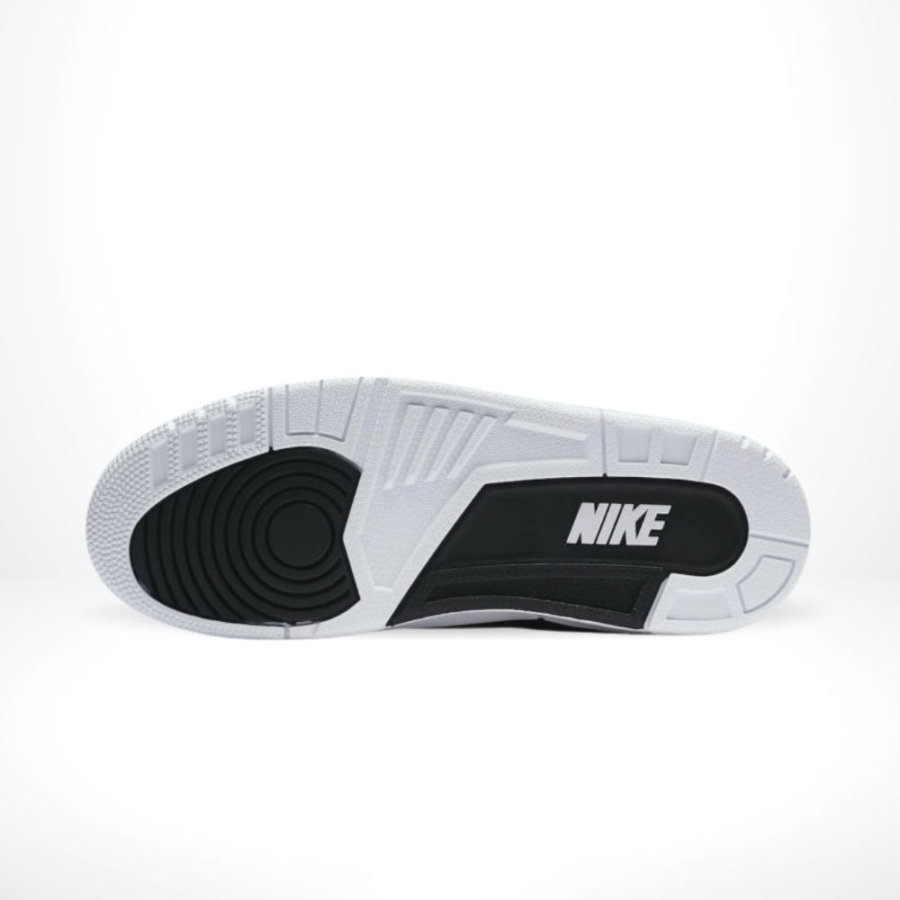 Bottom sole of Air Jordan 3