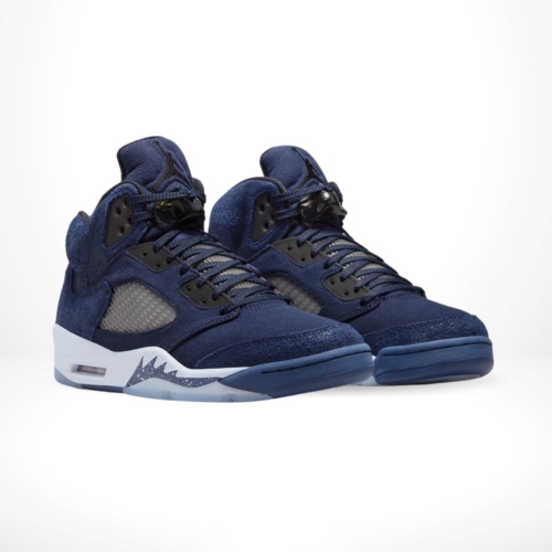 Angle view of Air Jordan 5