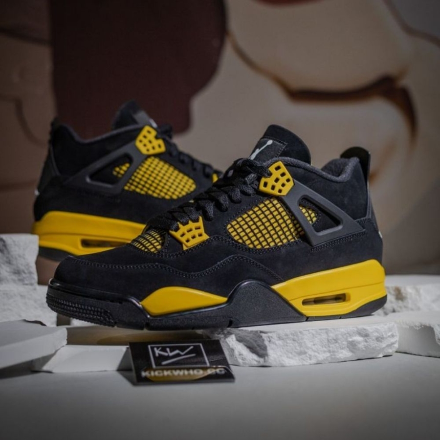 Real lifestyle image of Air Jordan 4