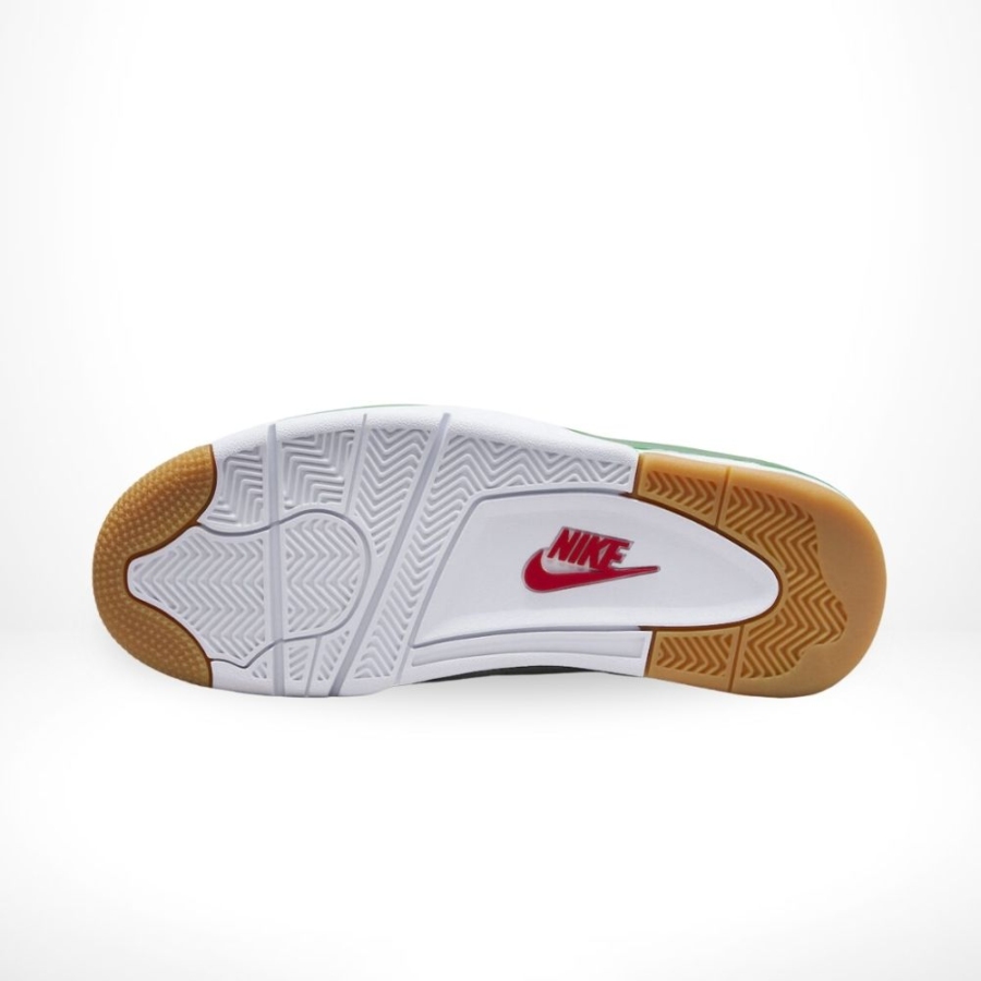 Bottom sole of Air Jordan 4