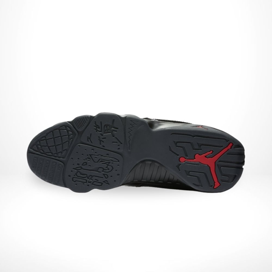 Bottom sole of Air Jordan 9