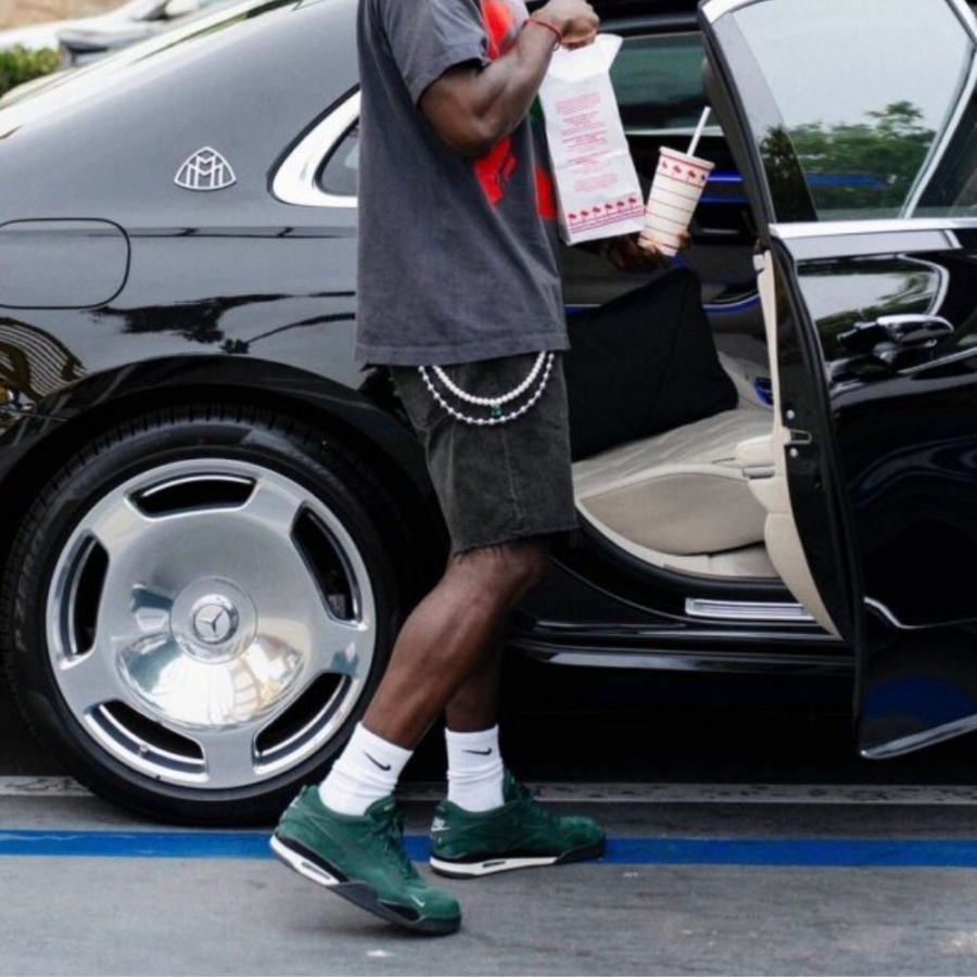 Real lifestyle image of Air Jordan 4