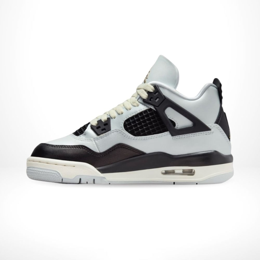 Side profile of Air Jordan 4