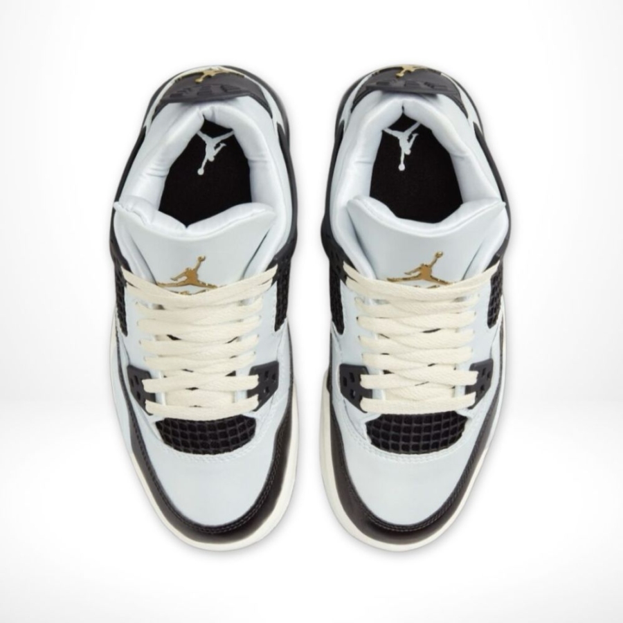 Top view of Air Jordan 4