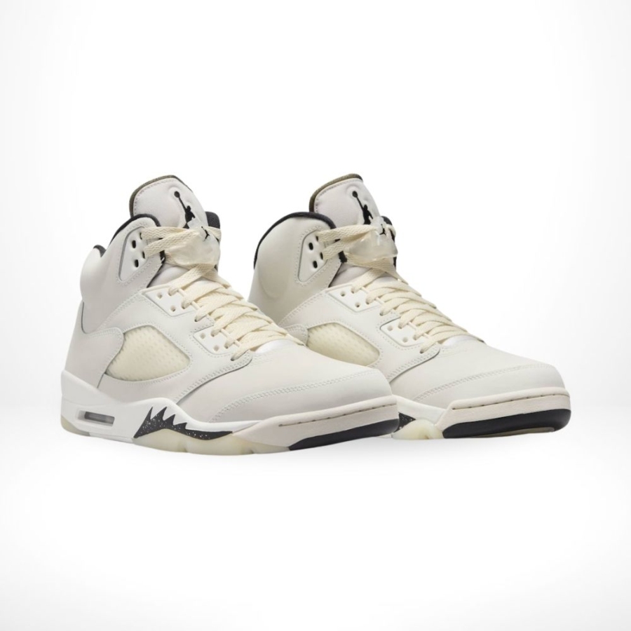 Angle view of Air Jordan 5