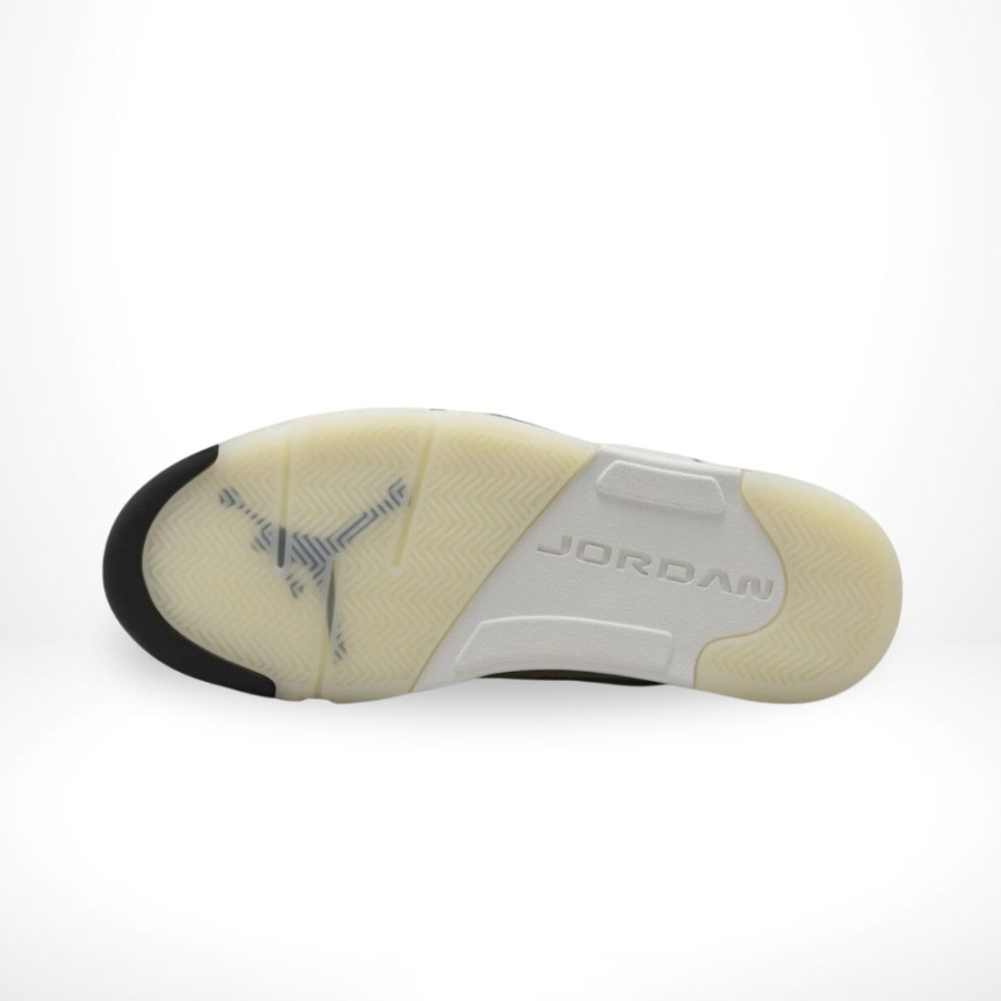 Bottom sole of Air Jordan 5