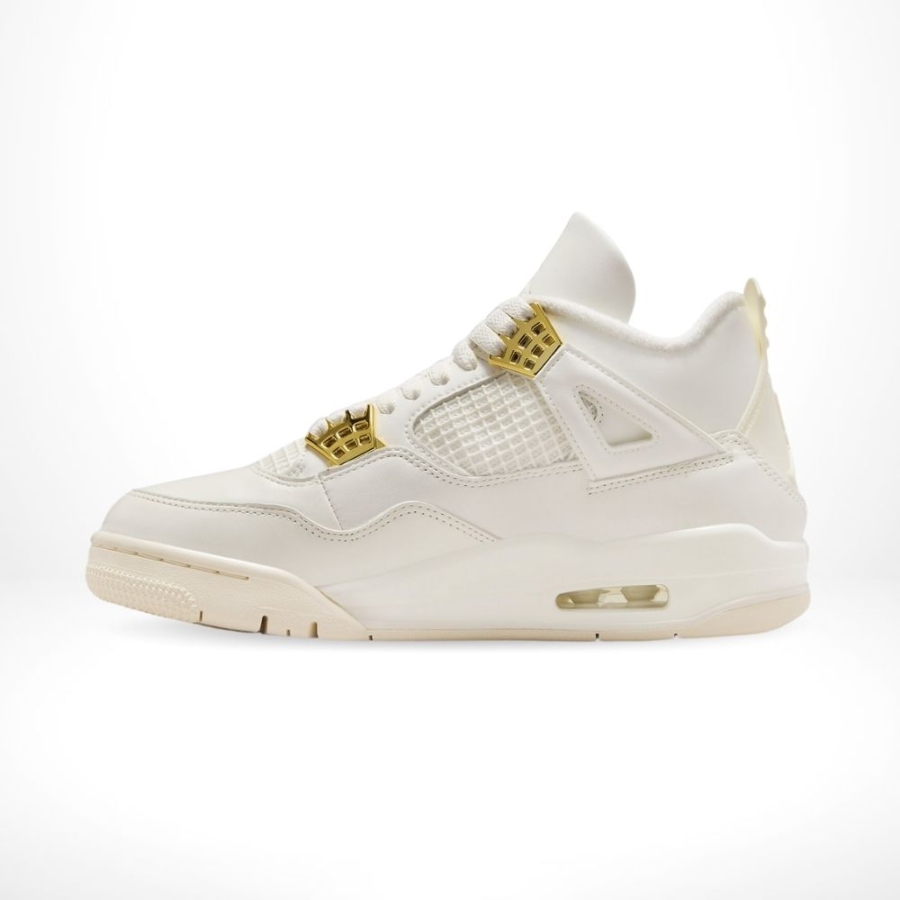 Side profile of Air Jordan 4