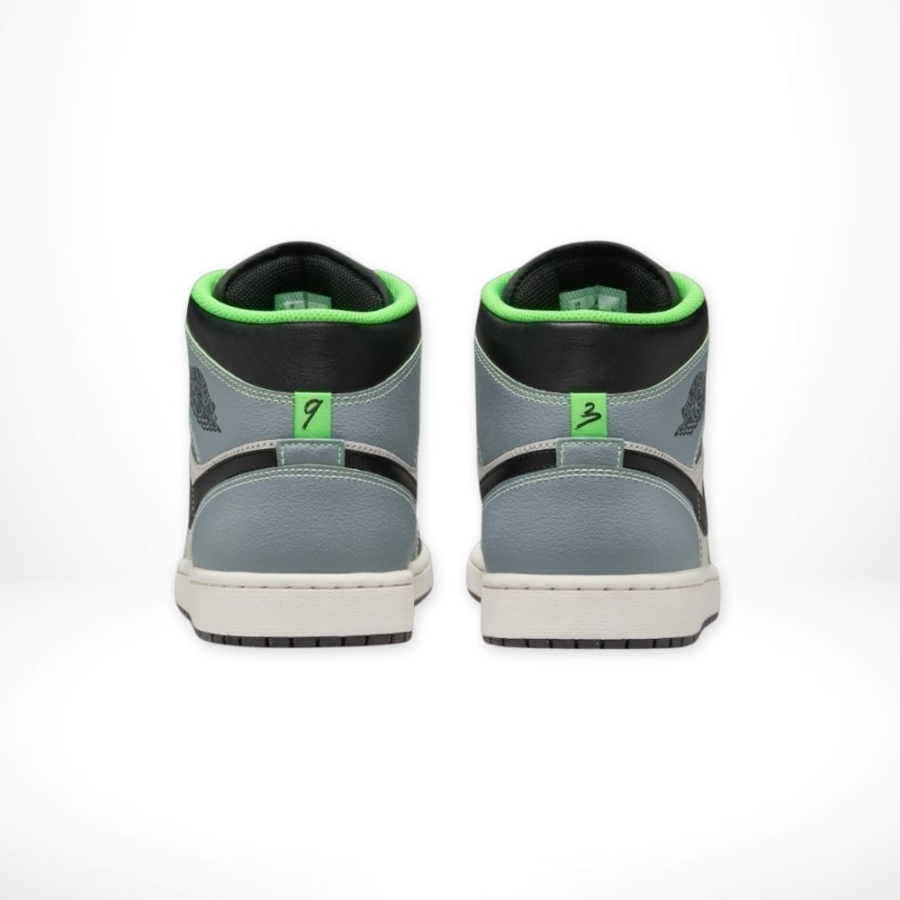 Rear view of Air Jordan 1