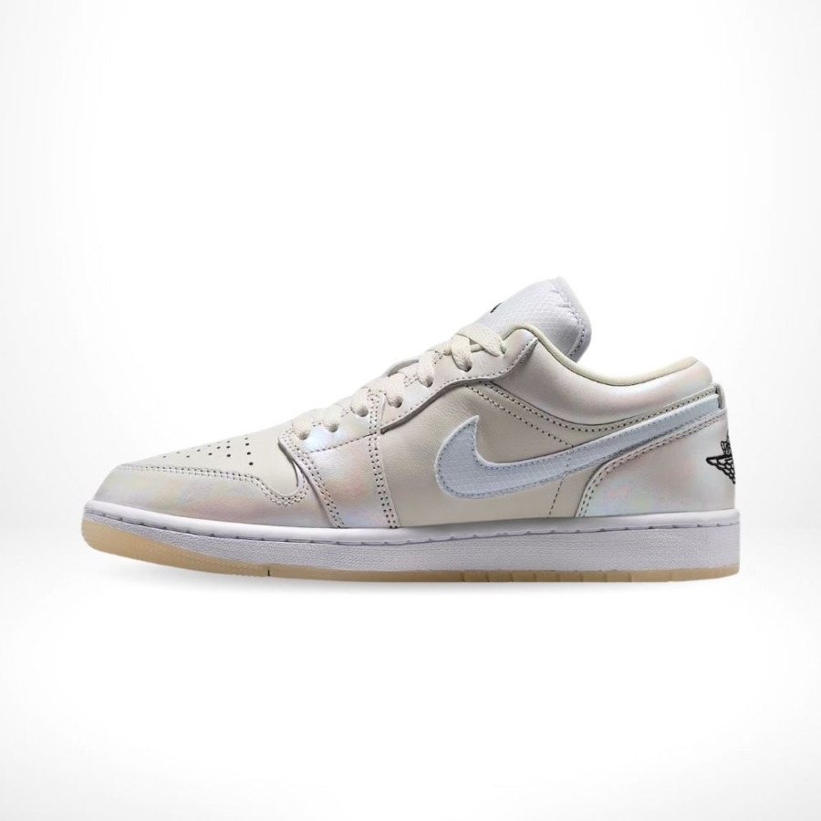 Side profile of Air Jordan 1