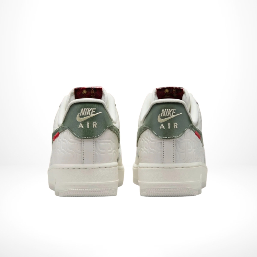 Rear view of the Air Force 1