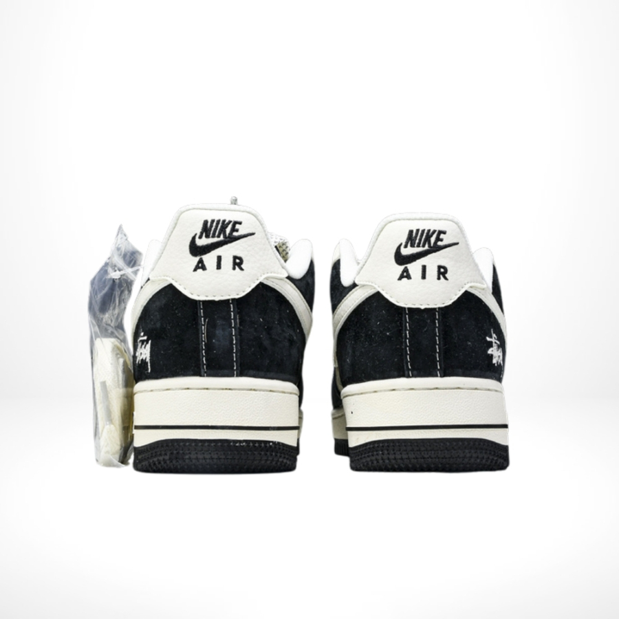 Rear view of the Air Force 1