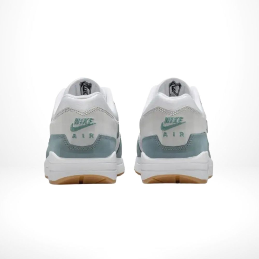 Rear view of the Air Max