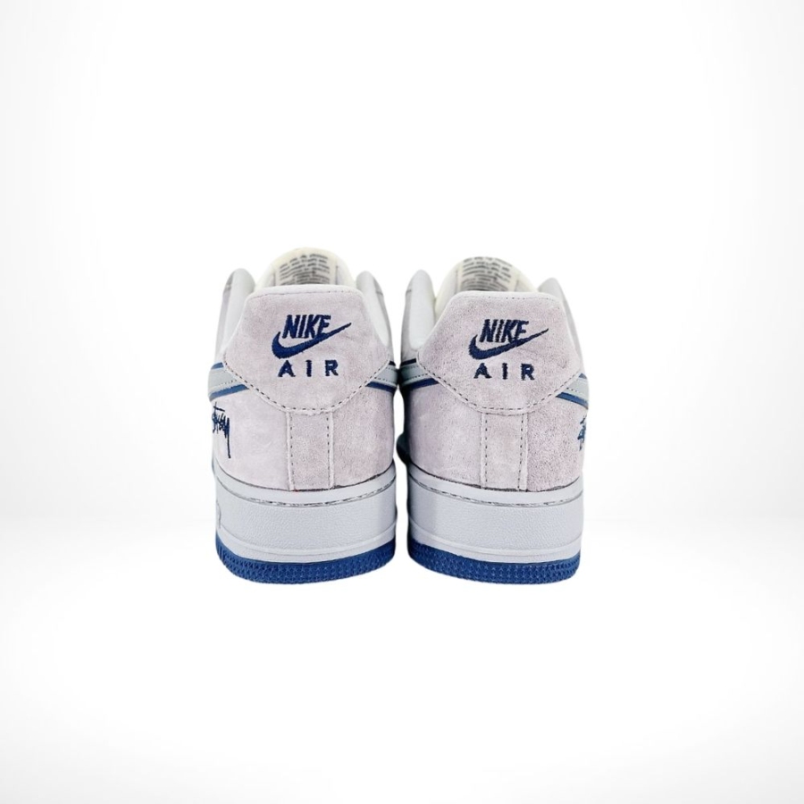 Rear view of the Nike SB Dunk Low