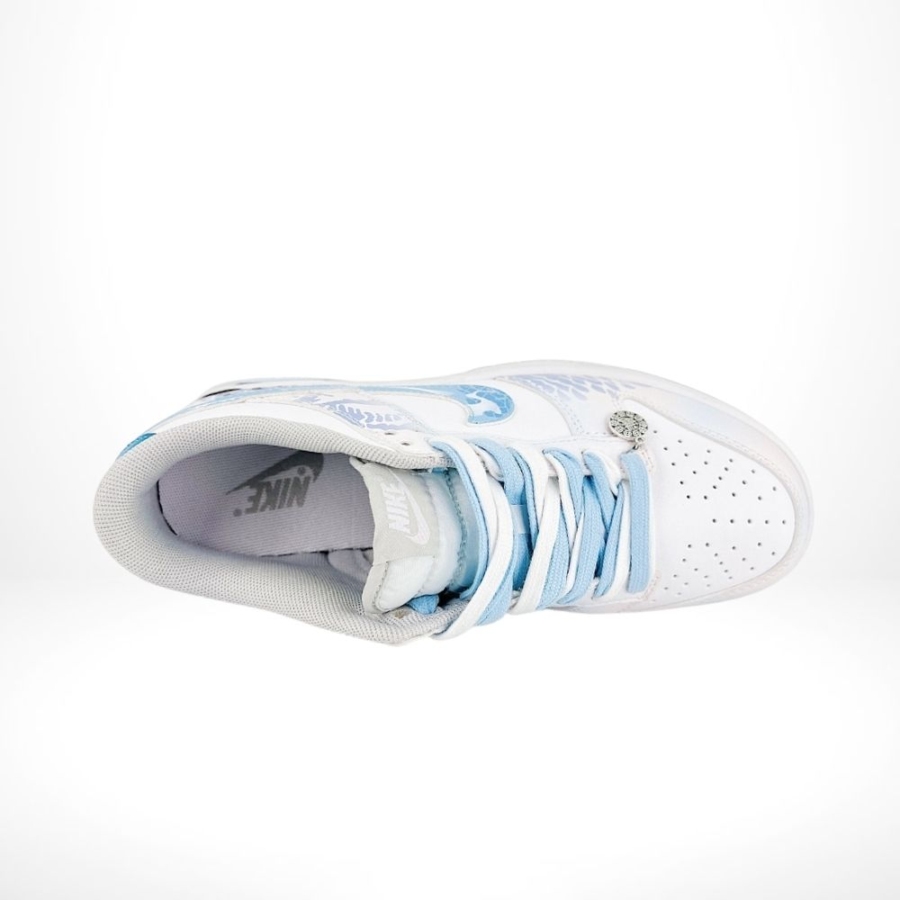 Top-down view of the Nike SB Dunk Low