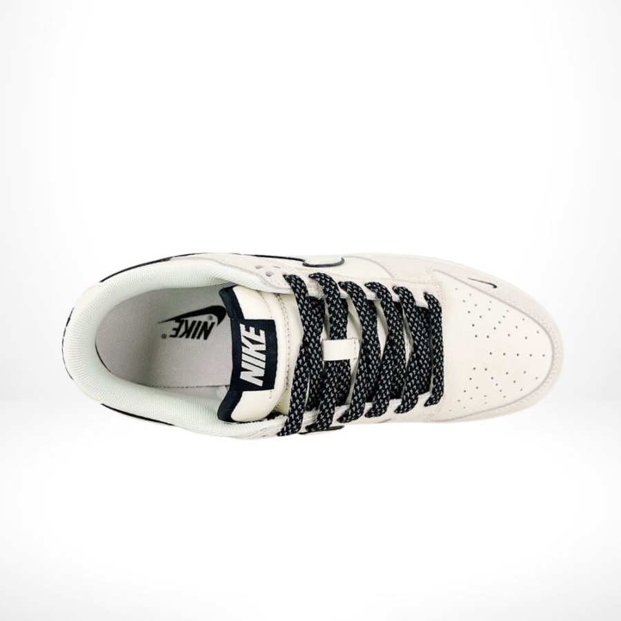 Top-down view of the Air Nike SB Dunk Low