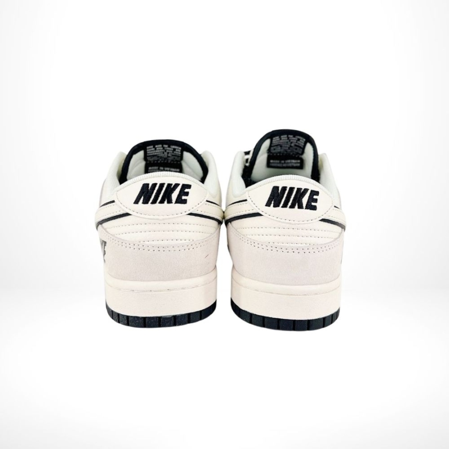 Rear view of the Air Nike SB Dunk Low