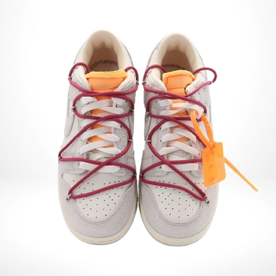 Top-down view of the Air Nike Dunk Low