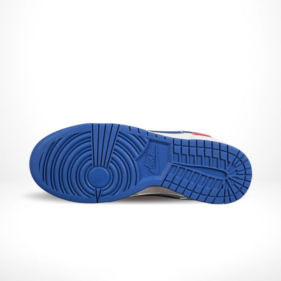Bottom view of the Air Nike Dunk Low