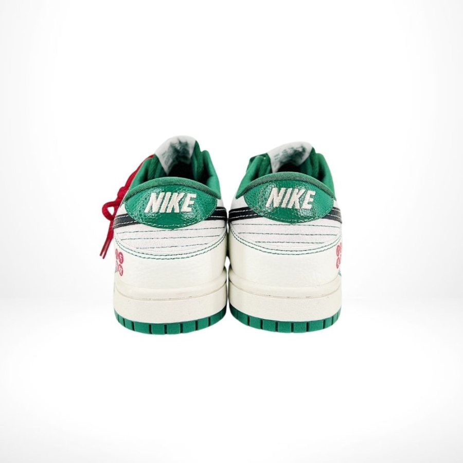 Rear view of the Air Nike SB Dunk Low