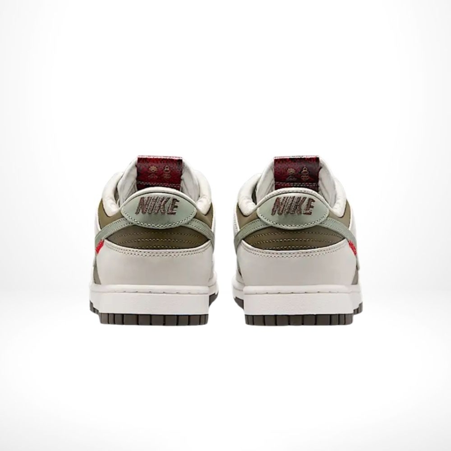 Rear view of the Air Nike Dunk Low