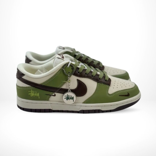 Side view of the Nike Dunk Low