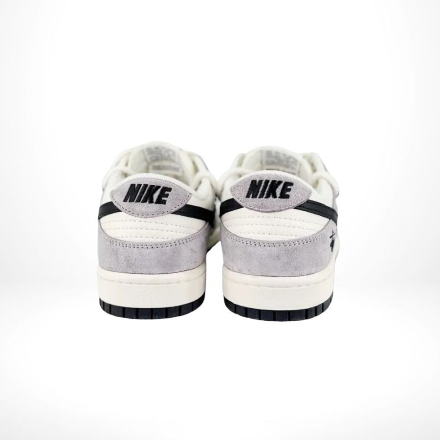 Rear view of the Air Nike Dunk Low