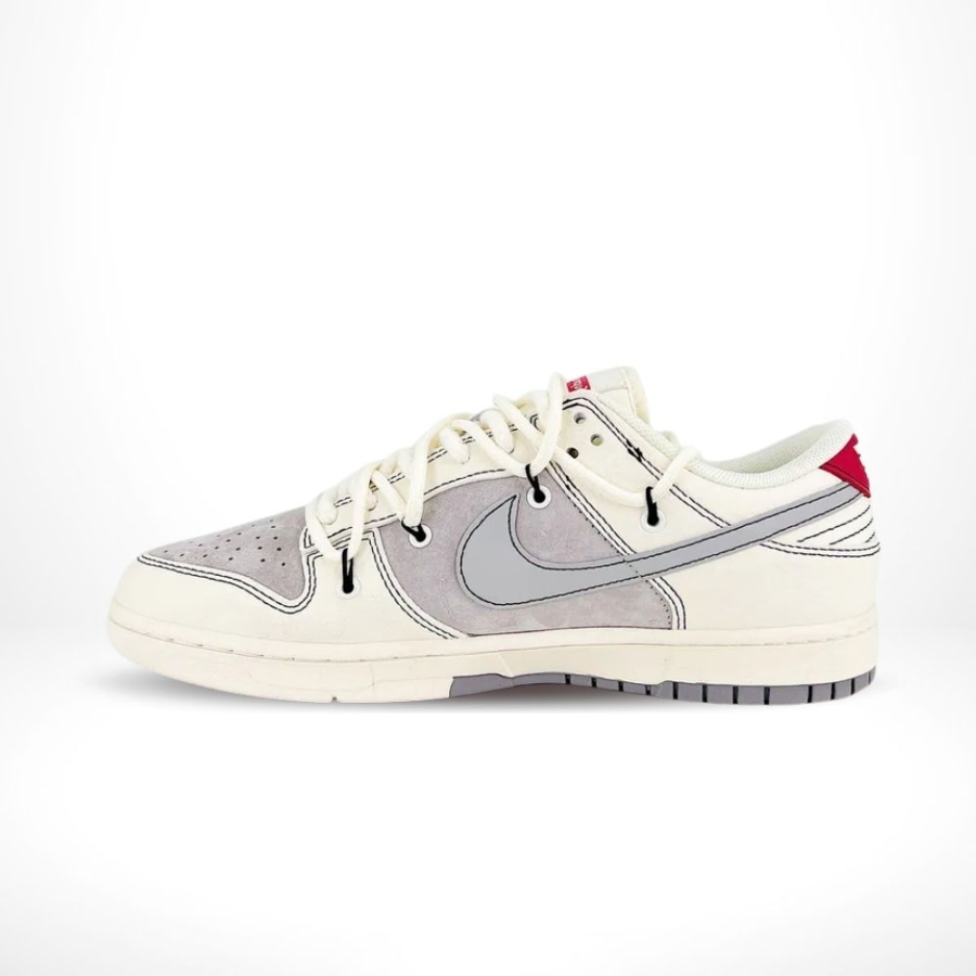 Medial side view of the Air Nike Dunk Low