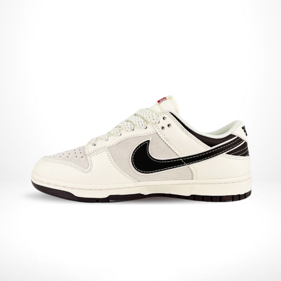 Medial side view of the Air Nike Dunk Low