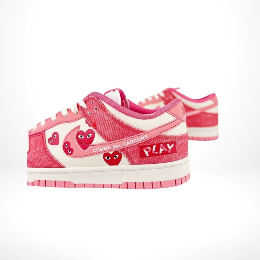 Nike SB Dunk Low X Comme Des Gracons Play Pink Hearts - Image 6