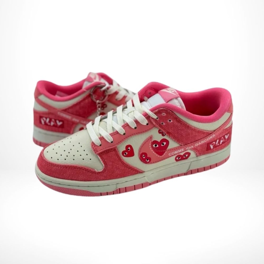 Nike SB Dunk Low X Comme Des Gracons Play Pink Hearts - Image 7