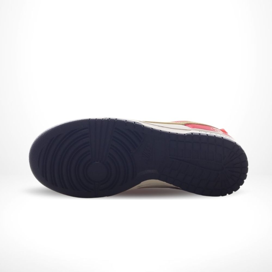 Bottom view of the Air Nike Dunk Low