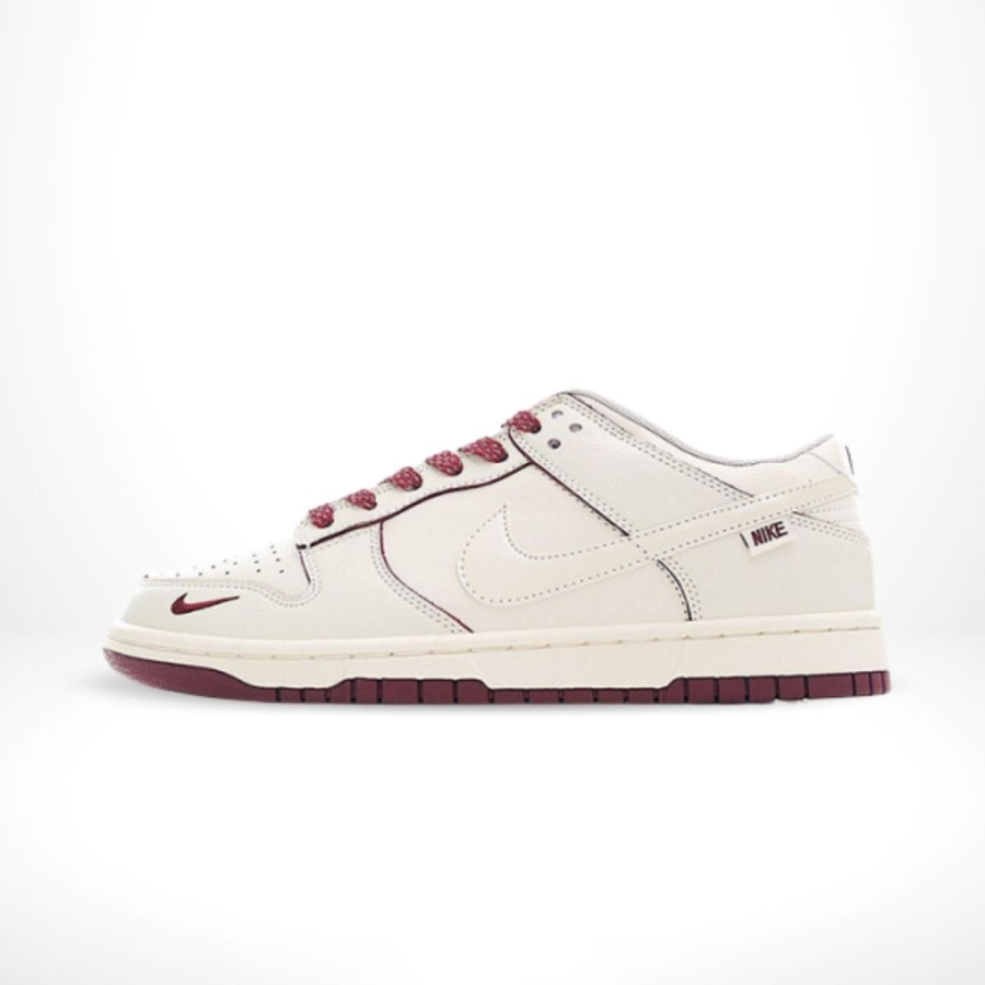 Medial side view of the Air Nike Dunk Low