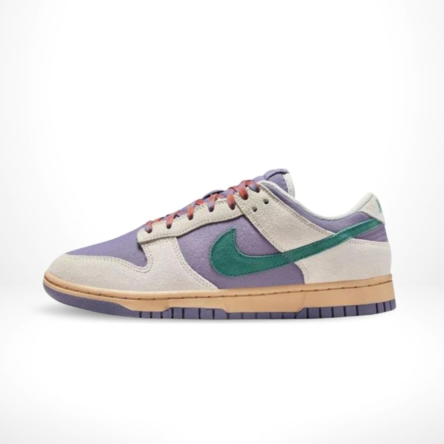 Medial side view of the Air Nike Dunk Low