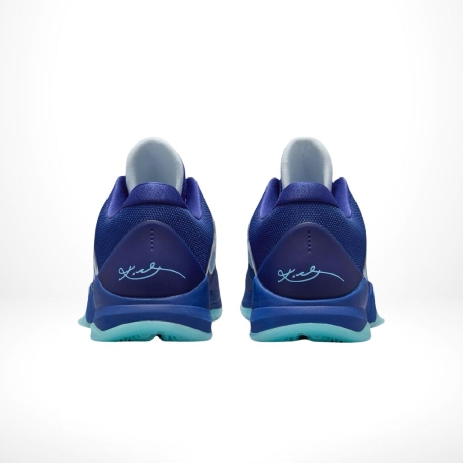 Rear view of Nike Kobe