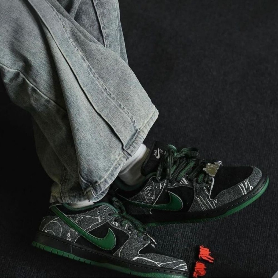 On-foot of the Nike SB Dunk Low