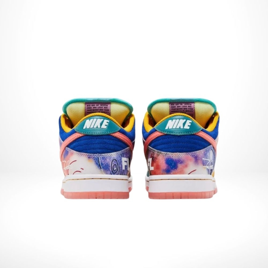 Rear view of the Nike SB Dunk Low