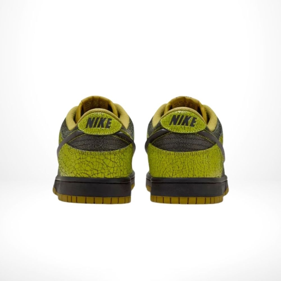 Rear view of the Air Nike Dunk Low