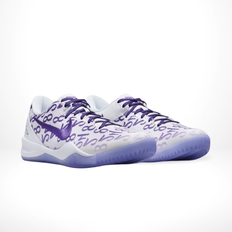 Angle view of Nike Kobe
